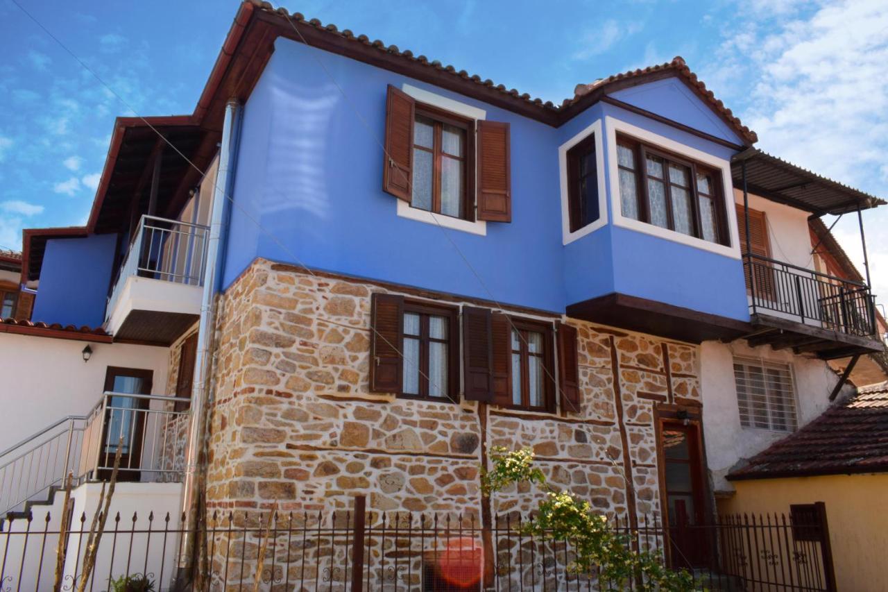Renovated Old Manor House With Yard Villa Arnaia Exterior photo